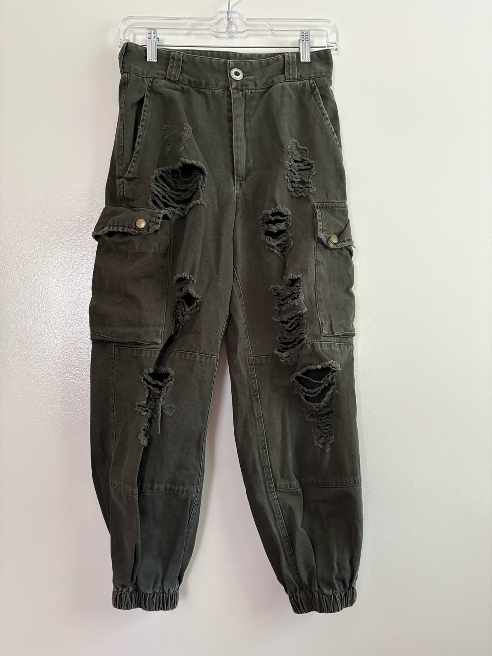 Carmar Olive Green Ripped Cargo Joggers Distressed Thrashed Pants Size 6